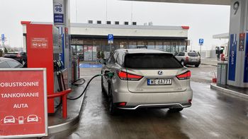 KAS sprawdza ceny na stacjach paliw. Wykryto już 200 naruszeń