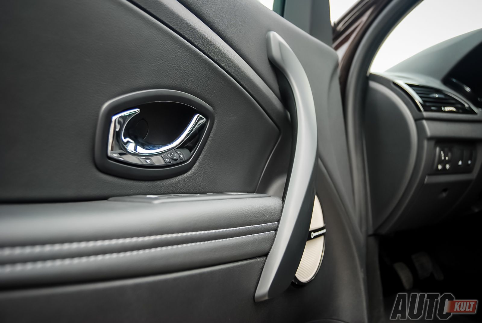 Renault Mégane 5d 1,2 TCe 130 KM BOSE - test [galeria] 13