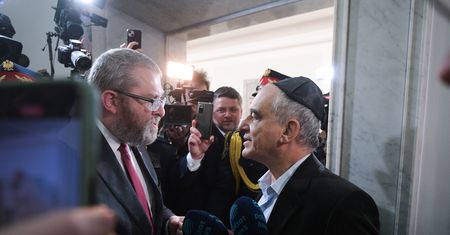 Zbierali pieniądze dla Brauna, mogą mieć kłopoty. "Publiczne pochwalanie przestępstwa"