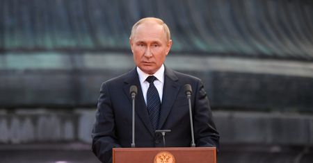 Rosyjski system się sypie. Kolejni "przyjaciele" porzucają Putina