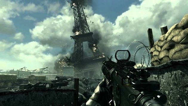 Call of Duty - waląca się Wieża Eiffla