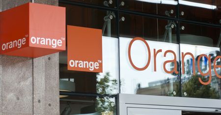 Operatorzy komórkowi wprowadzają klauzule inflacyjne. Rachunki mogą wzrosnąć