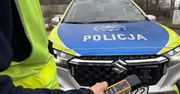 Policjant jechał do pracy. Spojrzał na innego kierowcę. Podjął zdecydowane działania