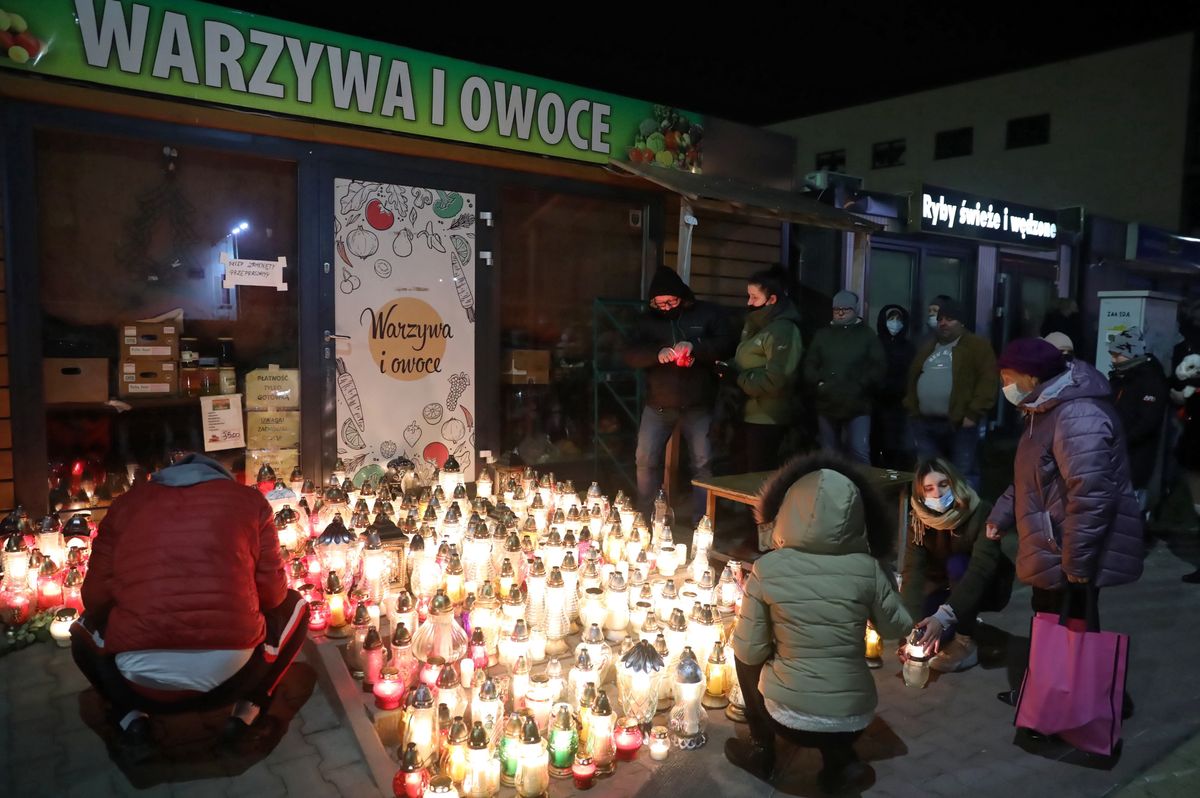 Warszawa. Policja prosi kierowców o pomoc ws. zabójstwa w Ząbkach
