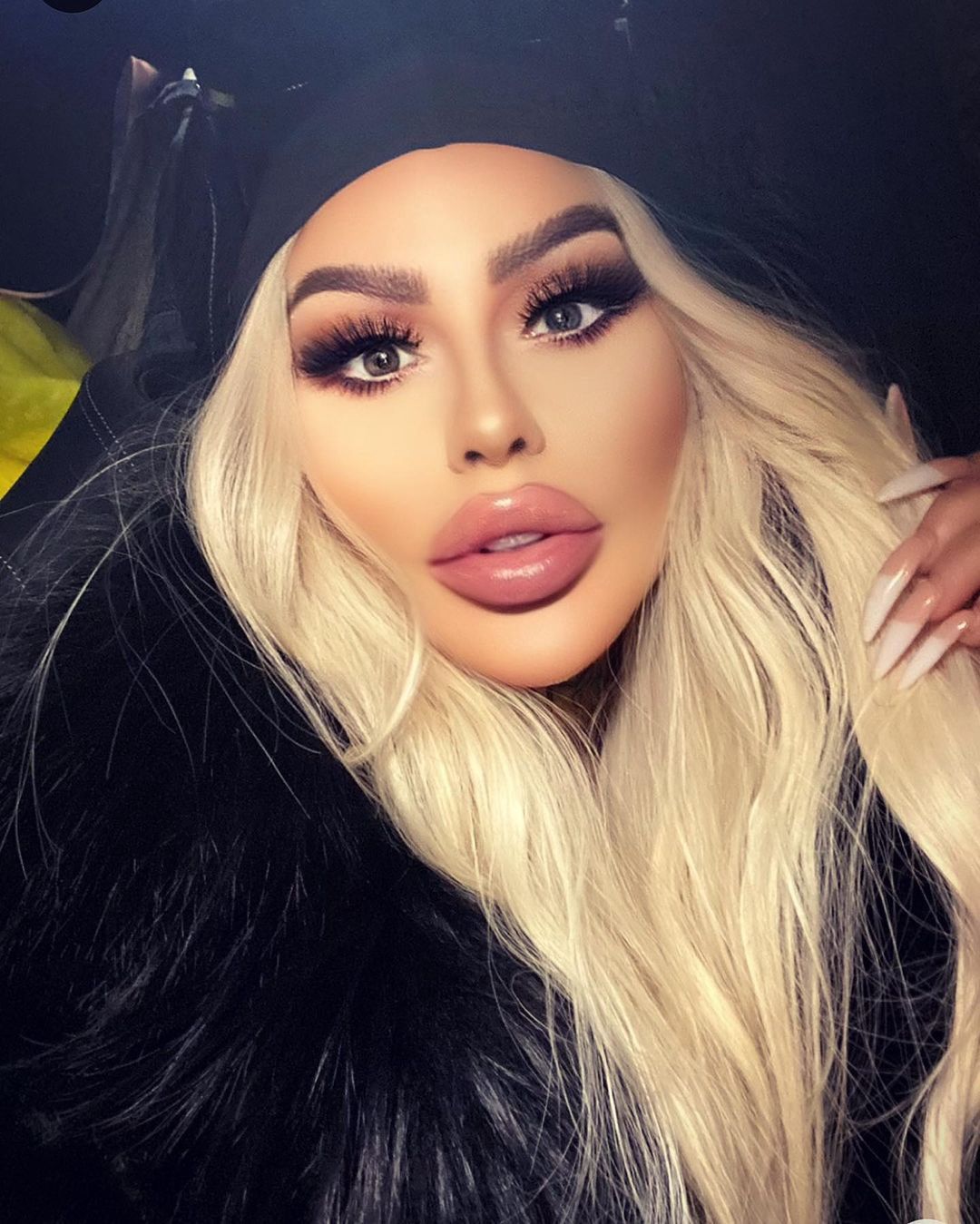 "Królowe Życia". Laluna Unique