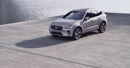 Volvo XC60 przeszło niewielki lifting. Można zacząć zabawę w "znajdź 5 różnic"