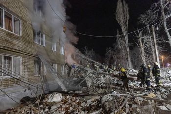 Zarabiają na śmierci. Brutalny biznes rośnie w sieci