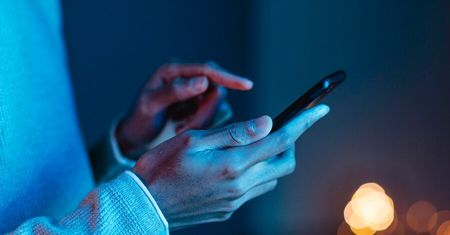 Dzwoni nieznany numer? Nigdy nie odbieraj telefonu w ten sposób