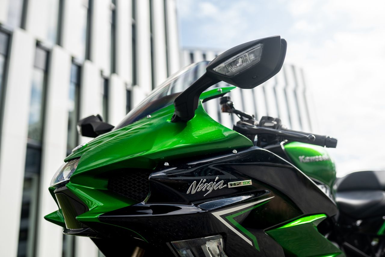 Kawasaki Ninja H2 SX