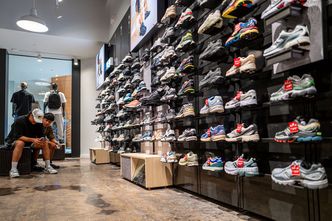 Sklepy zniknęły z rynku. Upadek znanej marki obuwniczej