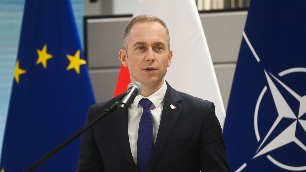 Cezary Tomczyk
Piotr Nowak
Dzi�kujemy za wasz� s�u�b�, konferencja, MON, prasowa