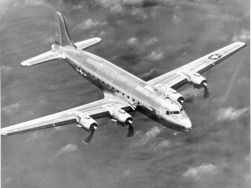 Niezwykłe konstrukcje [cz. 16]. Air Force One i E-4 - powietrzne centrum dowodzenia 3