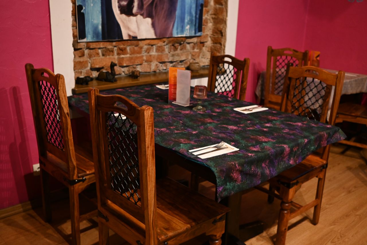 W lokalu było dużo wolnych stolików