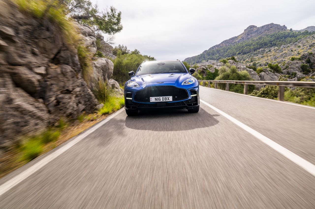 Aston Martin DBX S (2025)