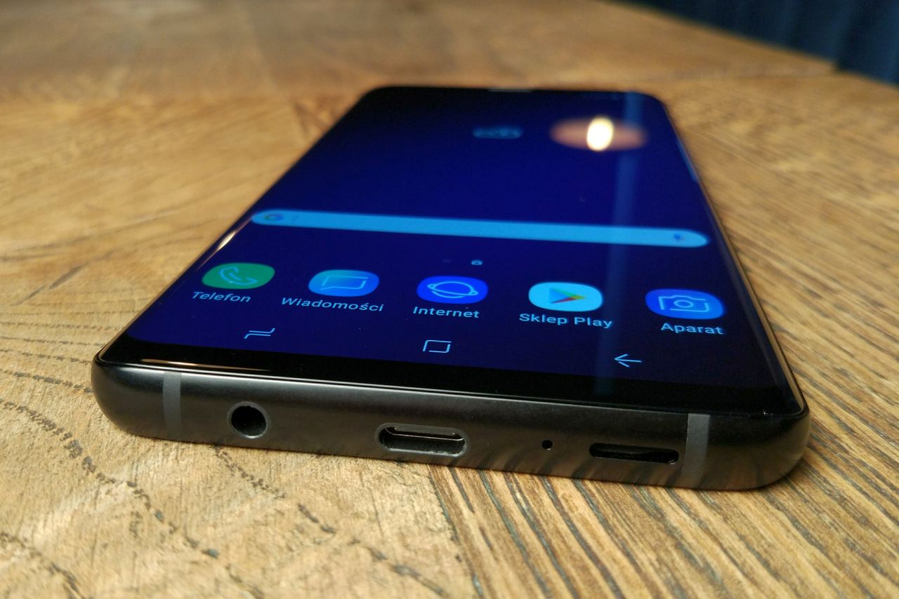 Galaxy S9 jest drogi i lepiej go nie psuć. Ceny napraw też będą bardzo wysokie