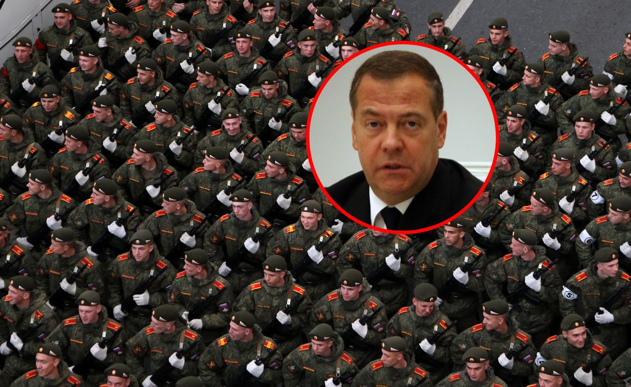 Dmitrij Medvedev and Russian soldiers during Victory Day celebrations in Moscow.