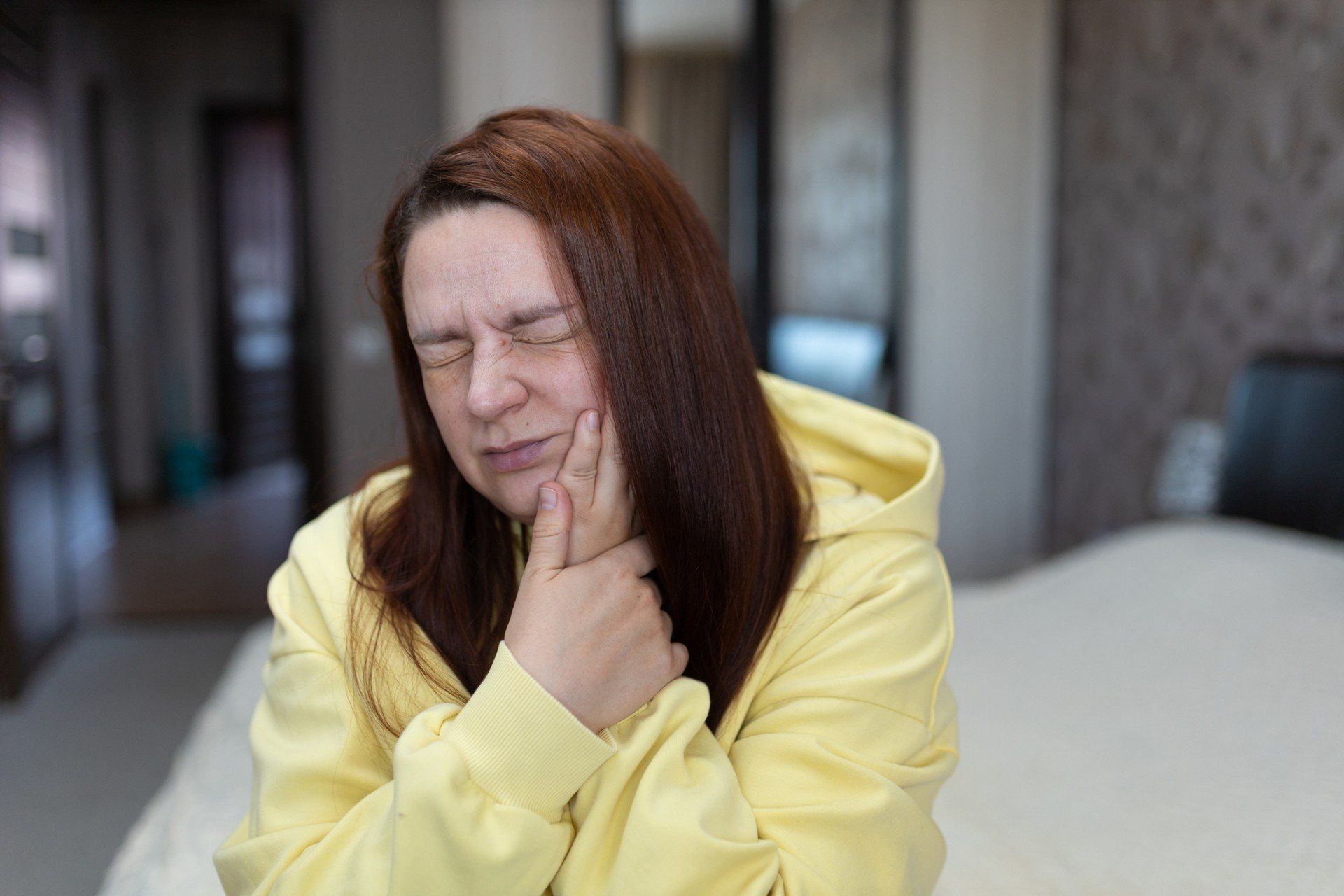 Strzelania, klikania czy przeskakiwania szczęki nie wolno ignorować.