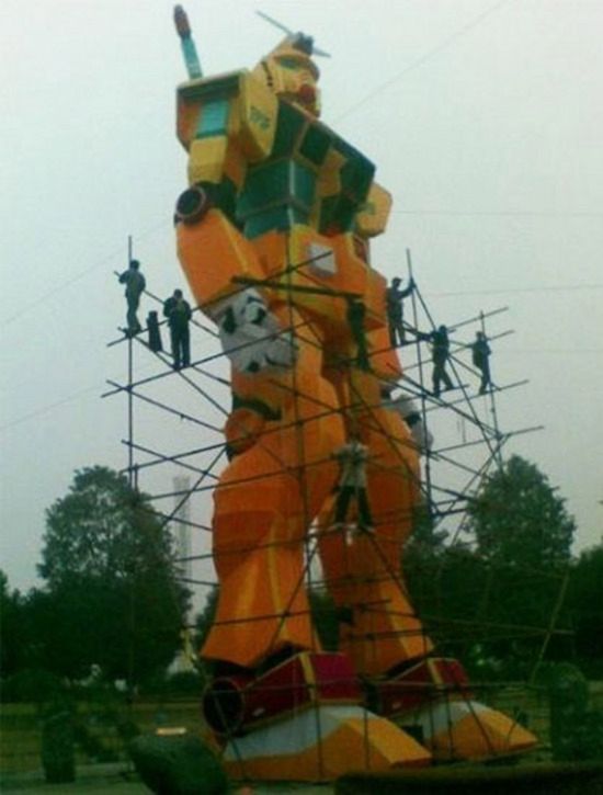 Chińczycy podrobili nawet gigantycznego japońskiego Gundama 3