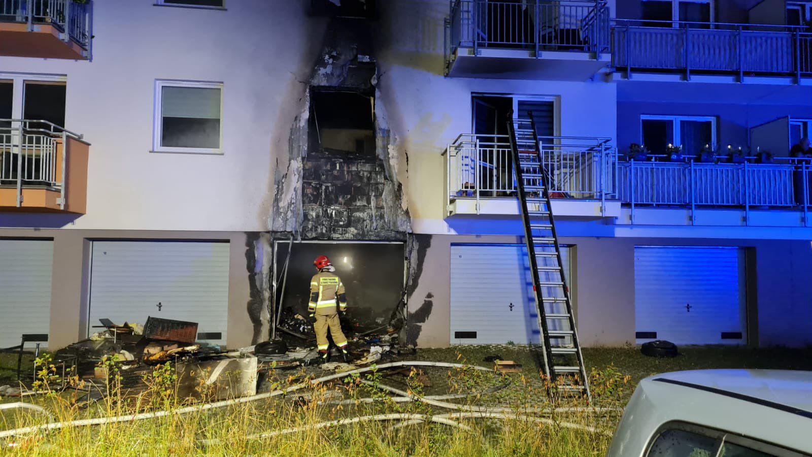 Gdańsk. Dwa nocne pożary przy tej samej ulicy. Jedna osoba w szpitalu