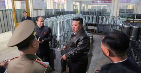 Kim Dzong Un w fabryce pocisków. Pracownicy usłyszeli wezwanie