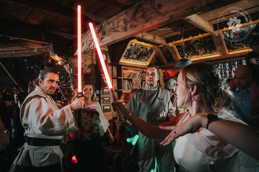 Dawno, dawno temu w odległej galaktyce... odbył się ślub - zdjęcia z ceremonii w klimacie Star Wars 38