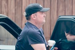 Matthew Perry zaliczył wpadkę. Włożył za małe spodnie