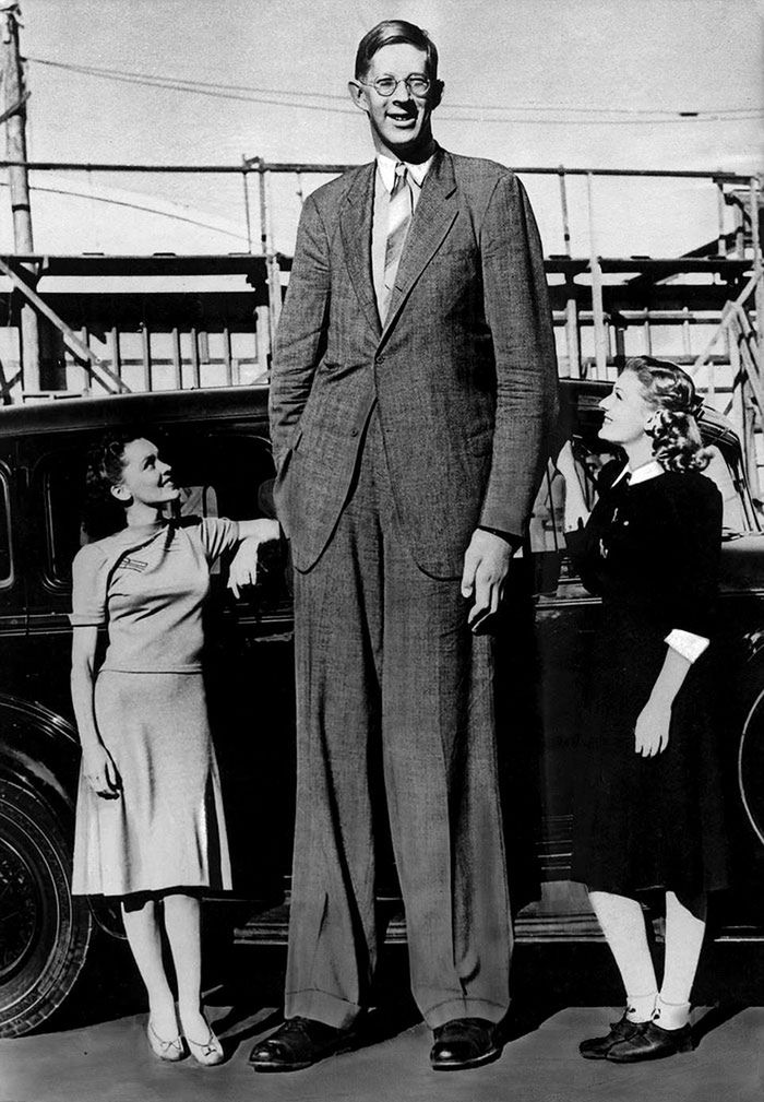 Robert Wadlow miał prawie 3 metry wzrostu. Zobacz historyczne zdjęcia 2