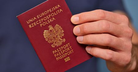 mObywatel: paszport na ważnej liście dokumentów