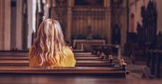 "Wierzę w Boga, a nie w księży". Polki mówią, dlaczego przestały chodzić do kościoła