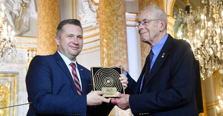 "Kuźnia elit" Czarnka ma problem. Nowy minister obciął finansowanie Akademii Kopernikańskiej