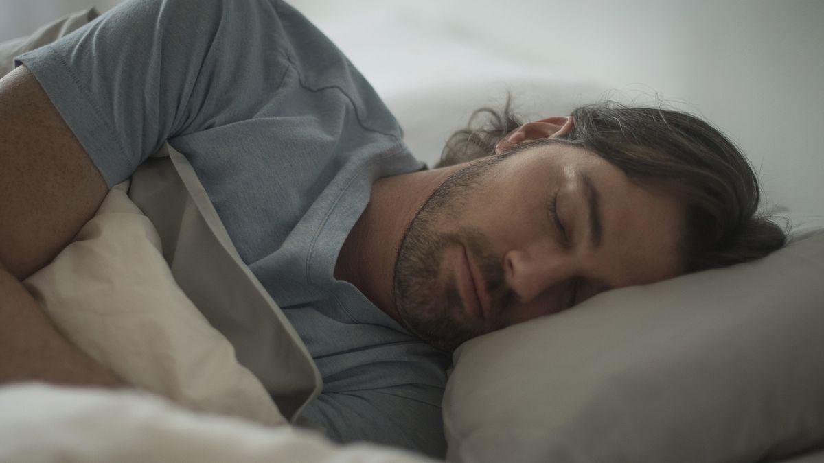 Śpij na tym boku, a organizm ci podziękuje