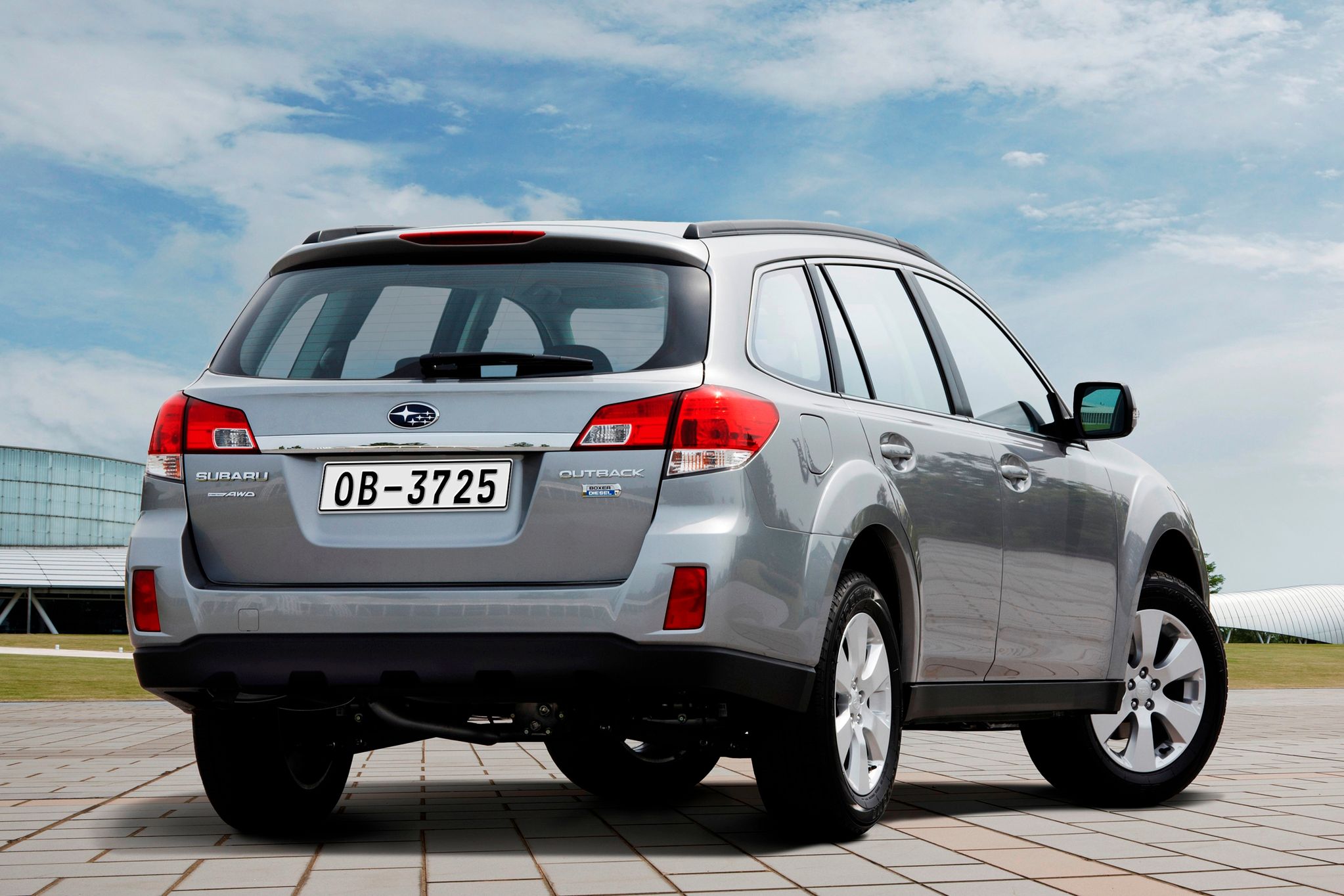 Bardzo atrakcyjne Subaru Outback z dieslem może być finansową pułapką