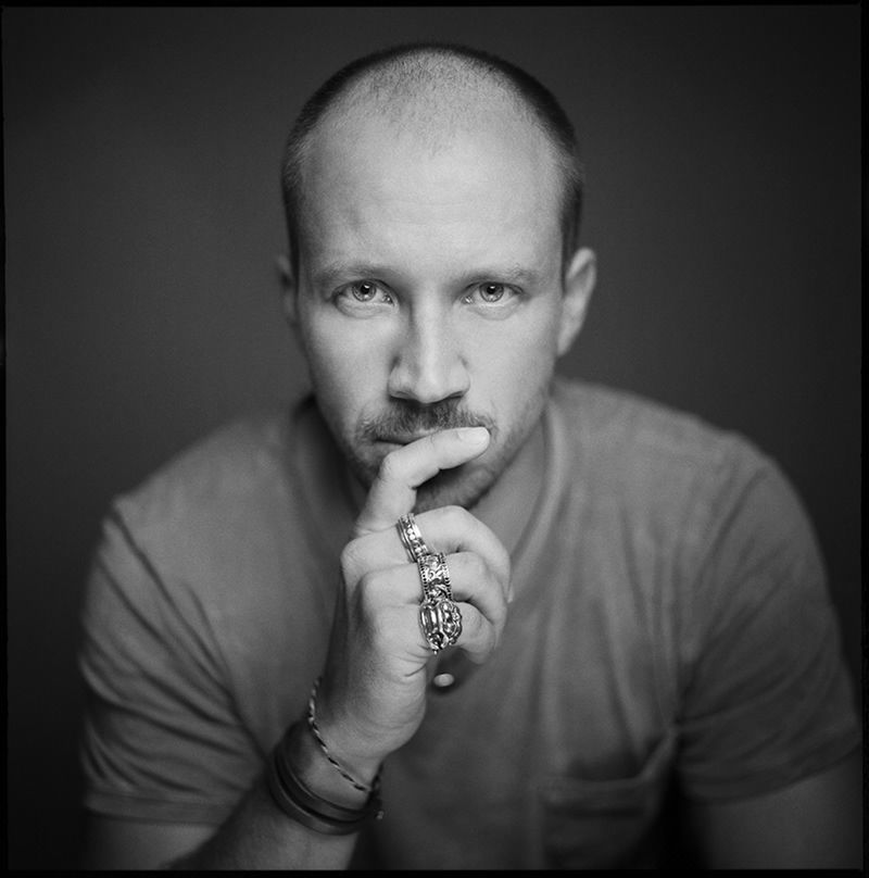 "W fotografii chodzi o pokazanie jakiejś niewidocznej na co dzień, emocjonalnej prawdy" - mówi Gregor Laubsch 15