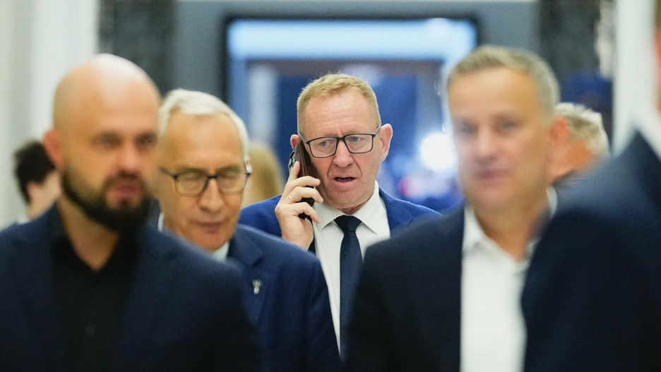 Echa publikacji WP o CPK. "Każdy chciał mieć swoją działkę". Na zdjęciu Robert Telus