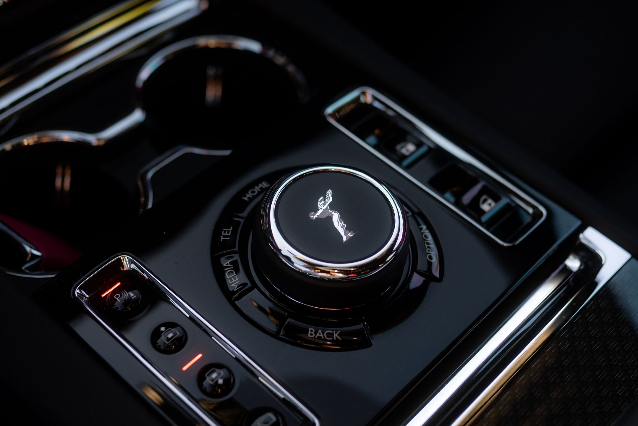 Rolls-Royce Ghost serii II Black Badge (2025)
