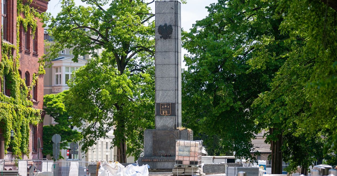 Zapadła decyzja o rozbiórce pomnika na placu Wolności w Bydgoszczy. Nowy zostanie wybrany w drodze konkursu