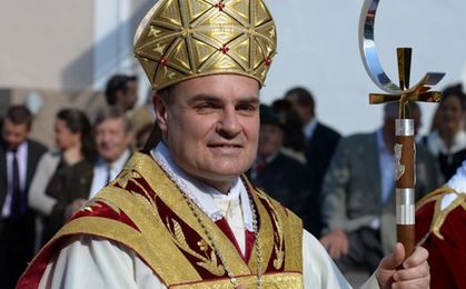 Każdy ma prawo do żebrania - biskup najbogatszego miasta Włoch nie ma wątpliwości