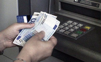 Bankomat będzie obchodził w tym roku 50 urodziny. Na początku korzystali z niego głównie hazardziści i prostytutki