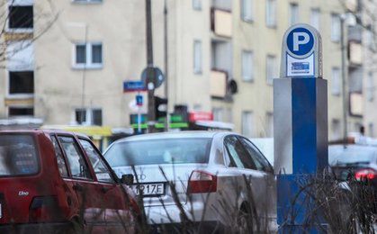 Opłaty za parkowanie wzrosną? Ministerstwo Rozwoju: to decyzja samorządów
