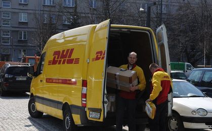 Oszuści podszywają się pod DHL. Uważaj na te maile