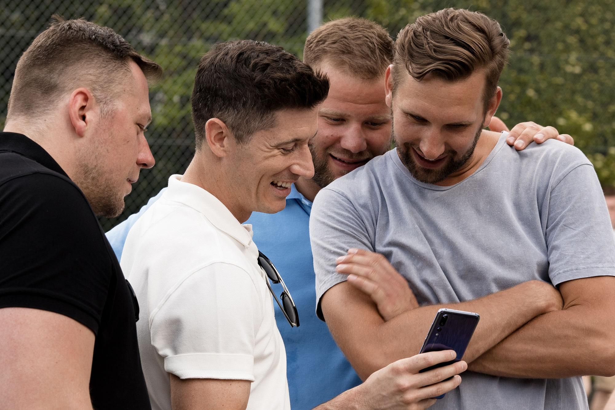 Robert Lewandowski prywatnie. Z kim się przyjaźni?