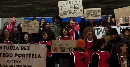 Po spotkaniu z ministrem nauki studenci zawieszają strajk w poznańskim Domu Studenckim “Jowita”