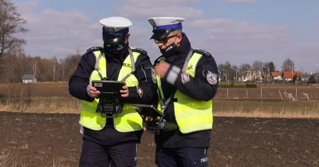 Policyjny dron nad drogami i mandaty dla kierowców w Lublinie.