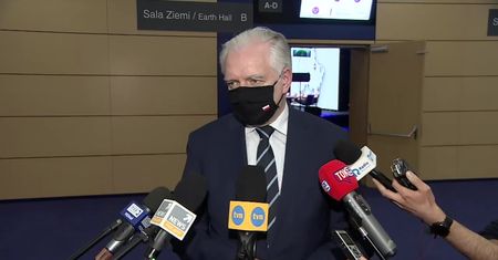 J. Gowin: Do końca maja cała polska gospodarka powinna być uwolniona.