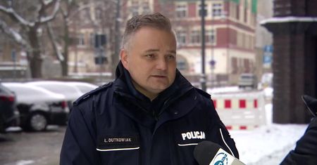 Dwuletni chłopiec zmarł w wyniku zatrucia czadem, jego babcia trafiła do szpitala. Tragedia na Dolnym Śląsku