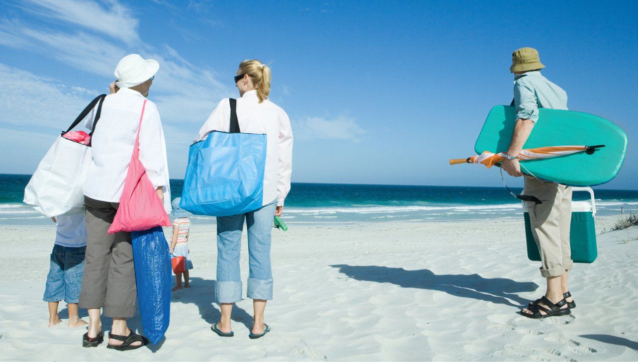 dziecko na plaży, fot. getty images