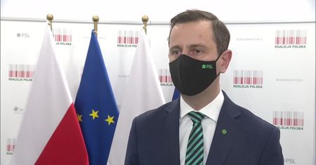 Lider PSL: jeśli rząd w tym tygodniu nie otworzy gospodarki, to wystąpimy z pozwem zbiorowym