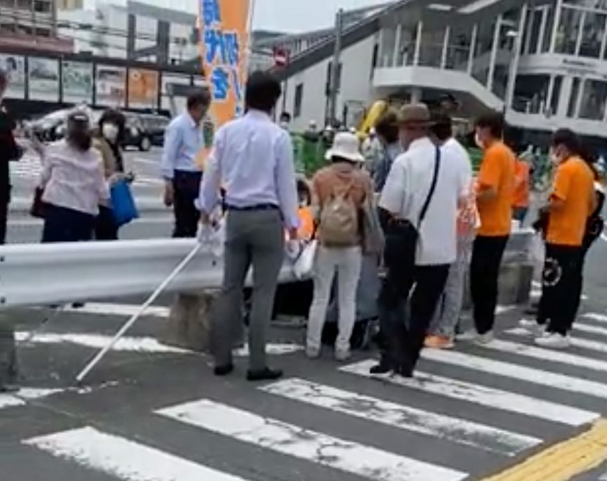 Były premier Japonii postrzelony podczas przemówienia