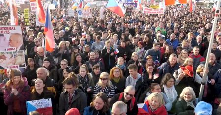 300 tys. ludzi protestowało w Pradze przeciwko premierowi Babiszowi
