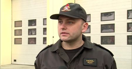Nielegalne składowisko odpadów wykryto w Żorach. Policja zabezpieczyła 700 tys. litrów nieznanej substancji